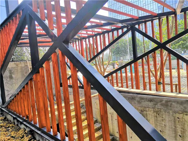 合肥濱湖車庫鋼構(gòu)仿木紋廠家施工質(zhì)量保證